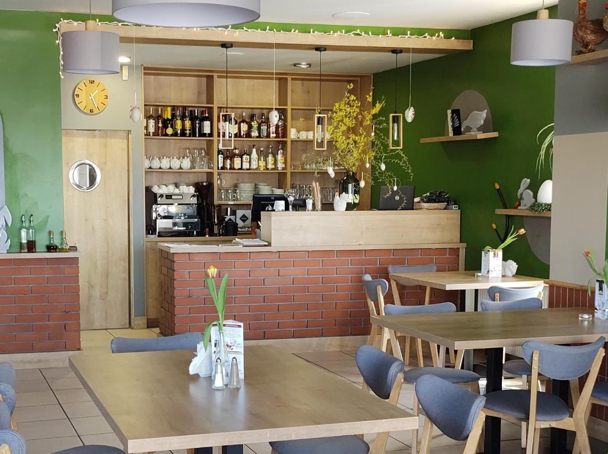 Hotel Przylesie Sieroslaw (Poznan)