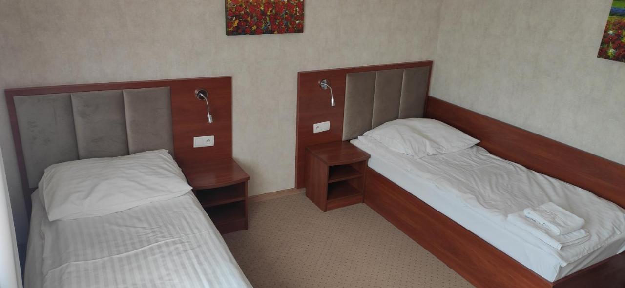 Hotel Przylesie Sieroslaw (Poznan)